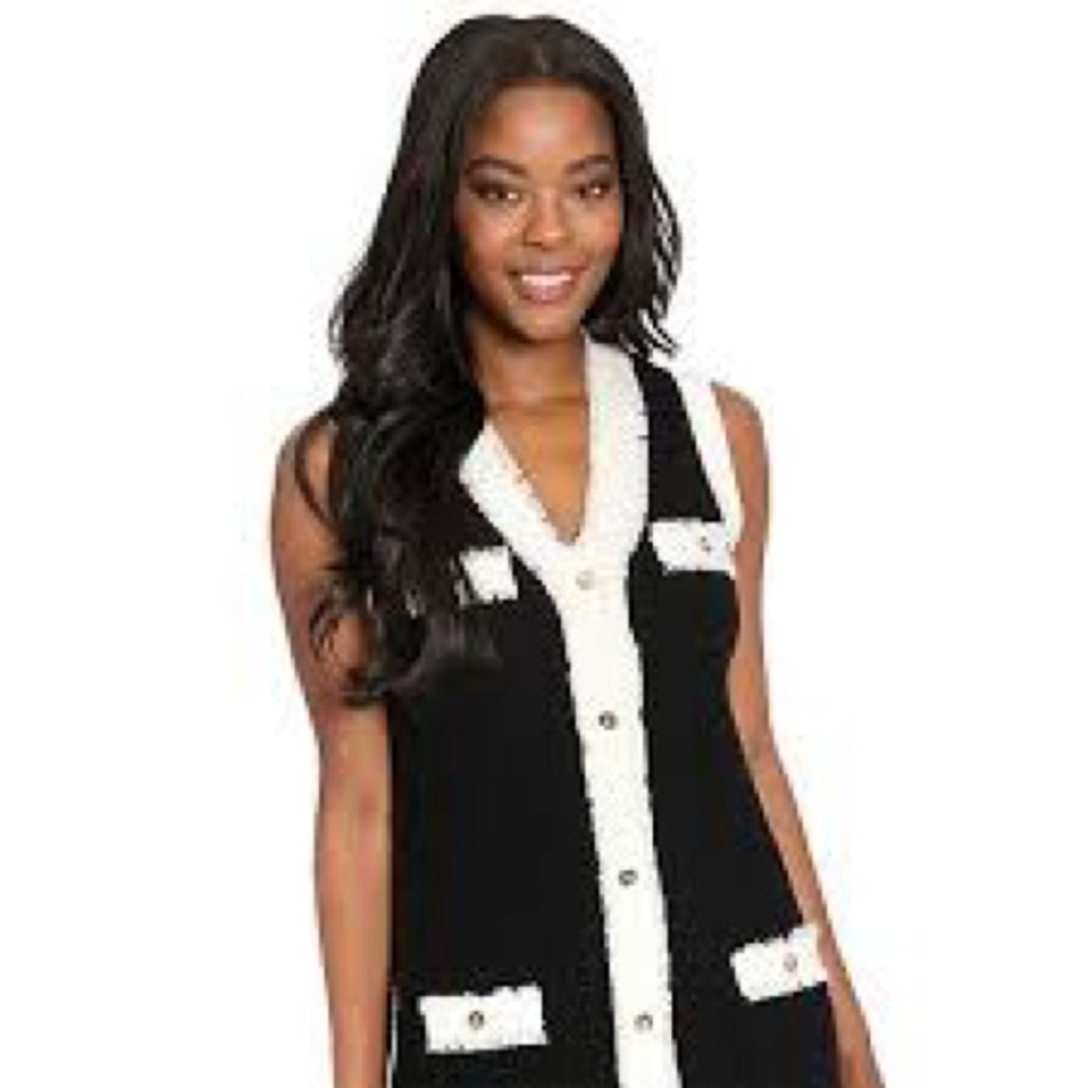 Maggy London Contrast Trim V-Neck Dress (Size M) - Picture 2 of 9